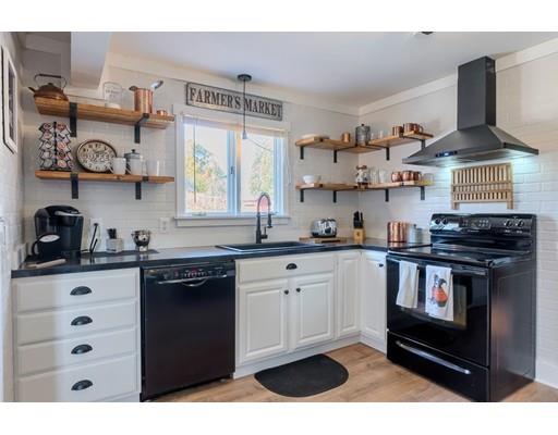 22 Loring Road Methuen, MA 01844 - Photo 8 of 32 Gallery Image 8