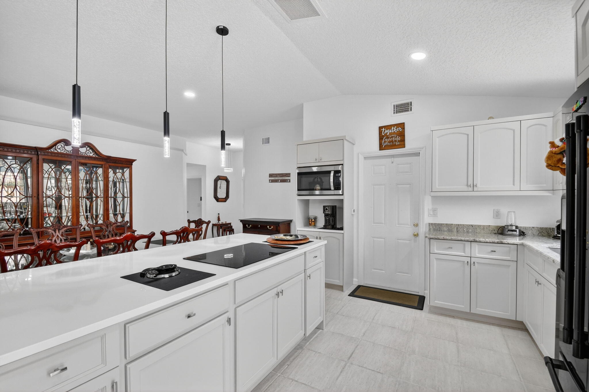 1084 Aspri Way Riviera Beach, FL 33418 - Photo 11 of 78 11-web-or-mls-DSC_3592