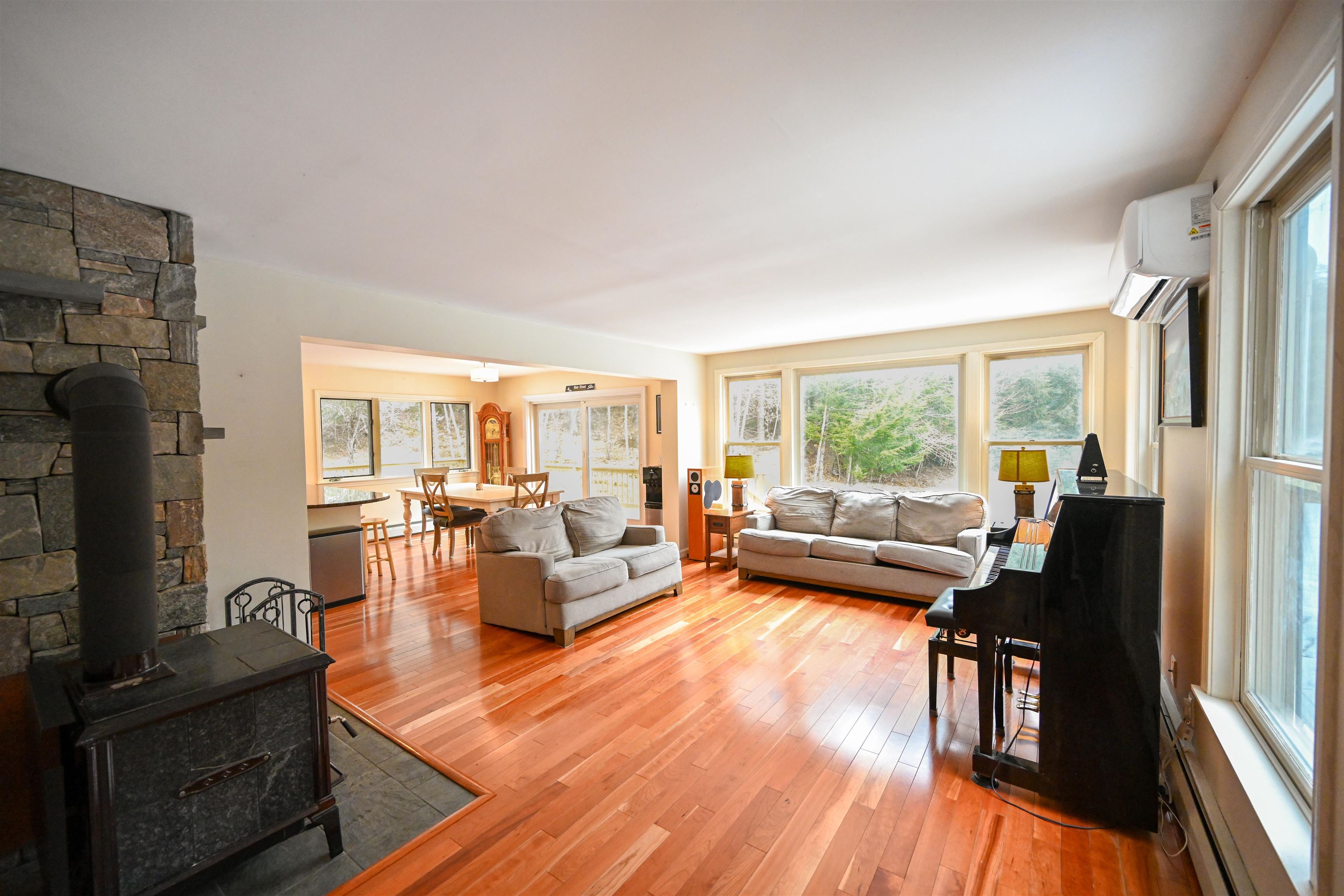 307 Winterbird Road Stowe, VT 05672 - Photo 7 of 52