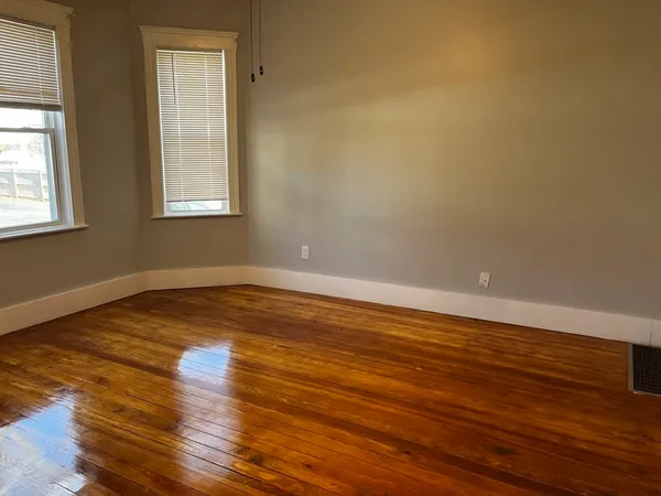 $2,900 | 155 Essex Street, Unit 2, Malden, MA 02148