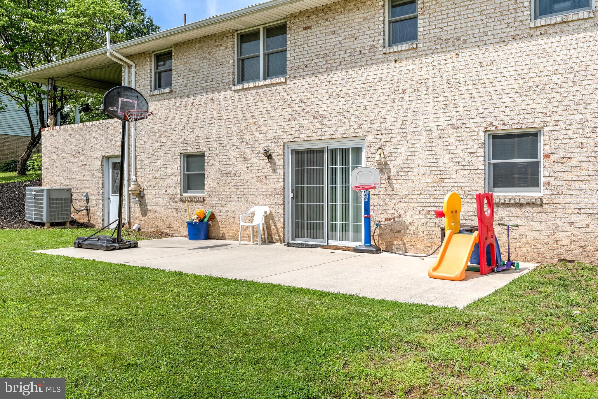1380 Dayton Road Harrisburg, PA 17113 - Photo 8 of 30 Gallery Image 8