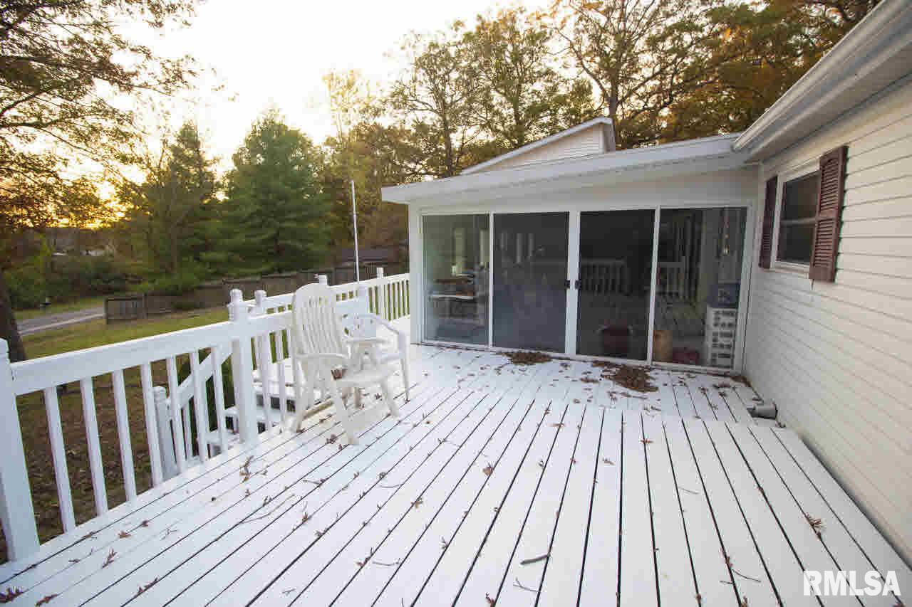 2403 Lakeside Drive Centralia, IL 62801 - Photo 9 of 28