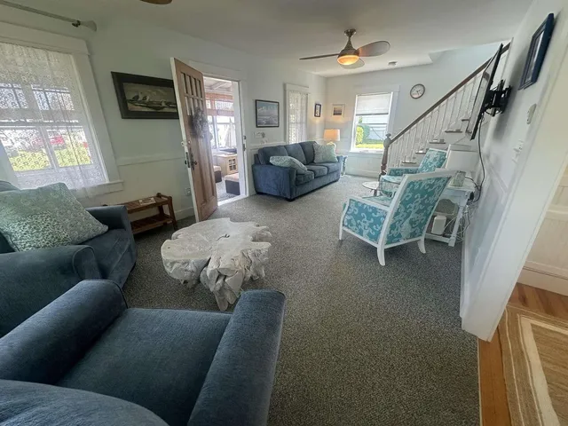 $2,950 | 7 Lyons Street, Hampton, NH 03842