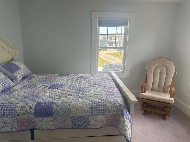 $2,950 | 7 Lyons Street, Hampton, NH 03842