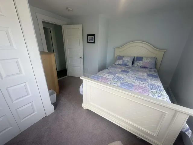 $2,950 | 7 Lyons Street, Hampton, NH 03842