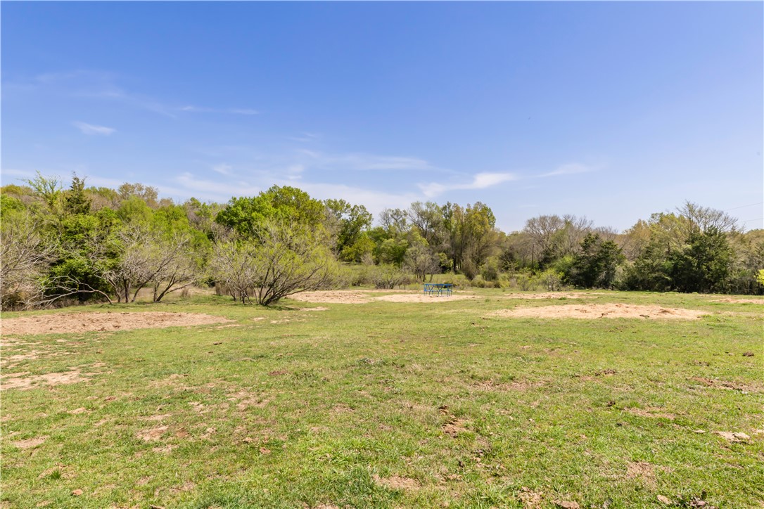 5732 Rose Hill Road Calvert, TX 77837 - Photo 21 of 46 a view of an ocean and beach
