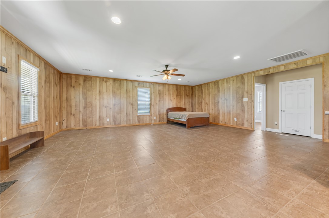 5732 Rose Hill Road Calvert, TX 77837 - Photo 5 of 46 a view of a livingroom with a staircase