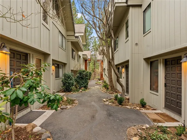 $875,000 | 989 Tahoe Boulevard, Unit 91, Incline Village, NV 89451