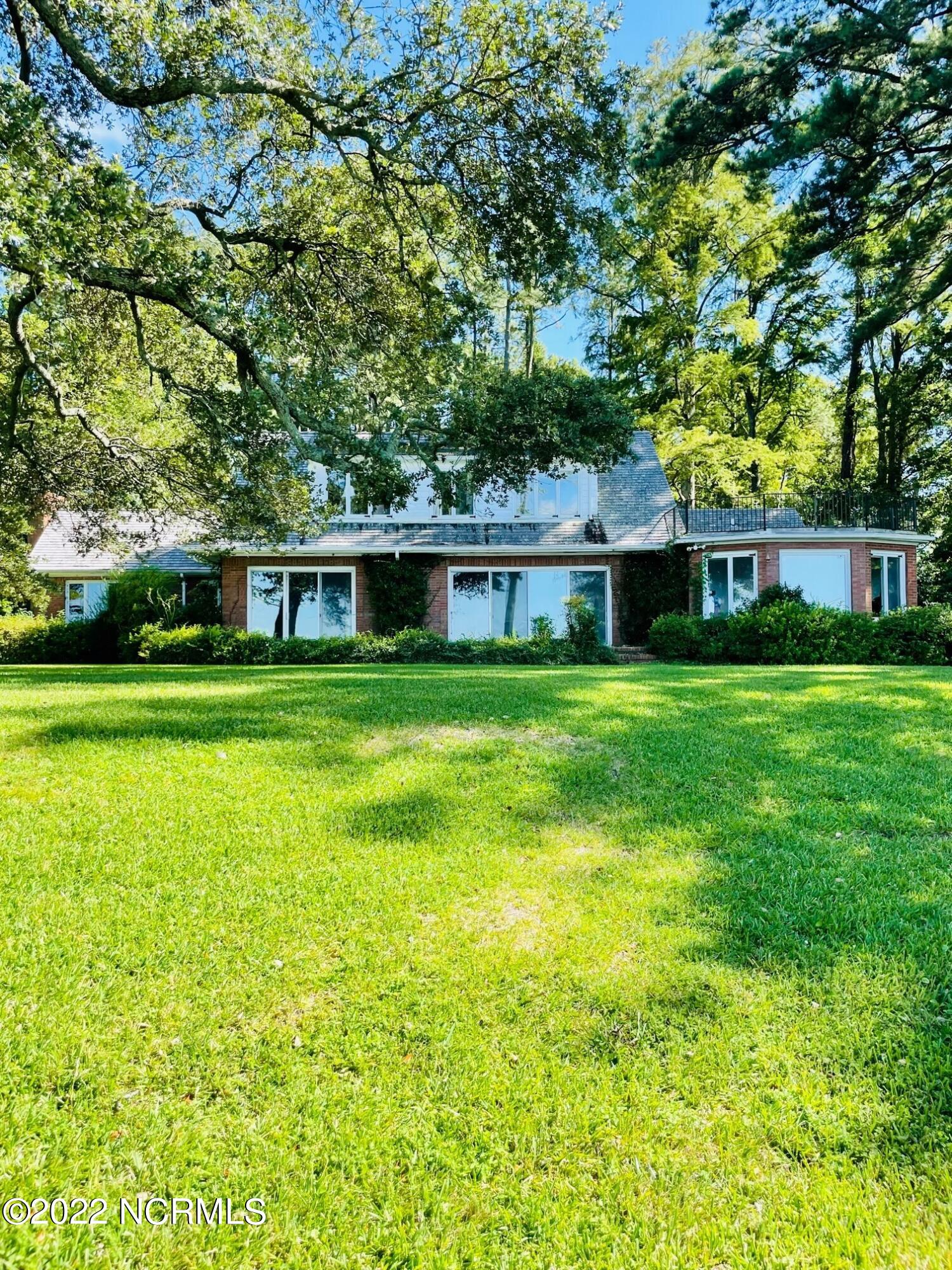 1808 Rivershore Road Elizabeth City, NC 27909 - Photo 4 of 40 Back of home