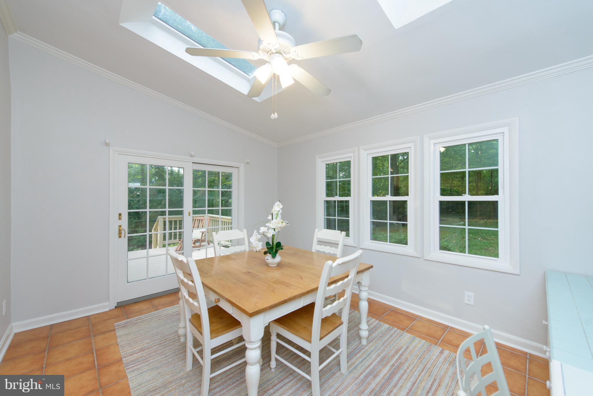 100 Chautaugua Road Arnold, MD 21012 - Photo 12 of 30 Breakfast Room Opening to Deck