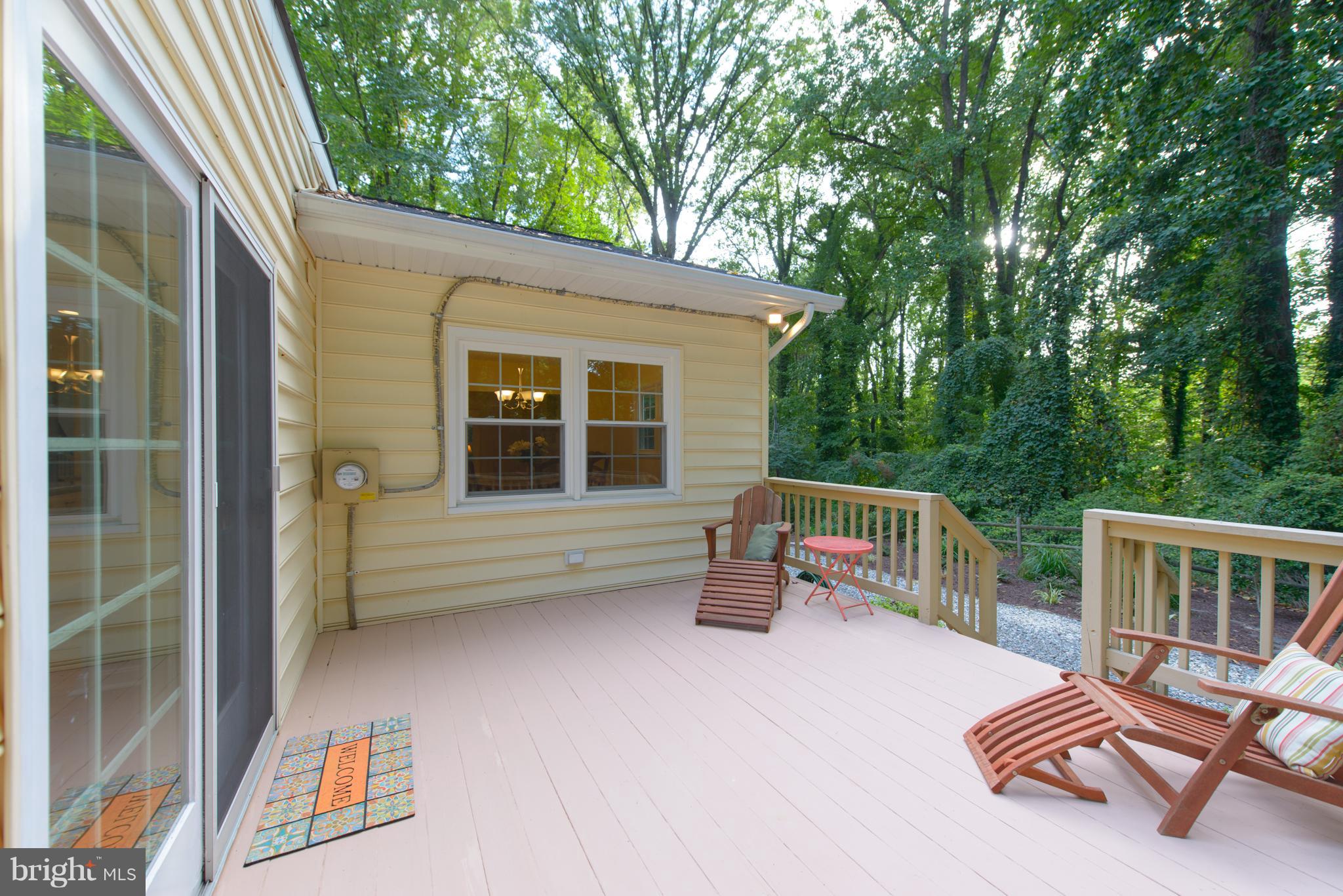 100 Chautaugua Road Arnold, MD 21012 - Photo 13 of 30 Deck off Breakfast Room