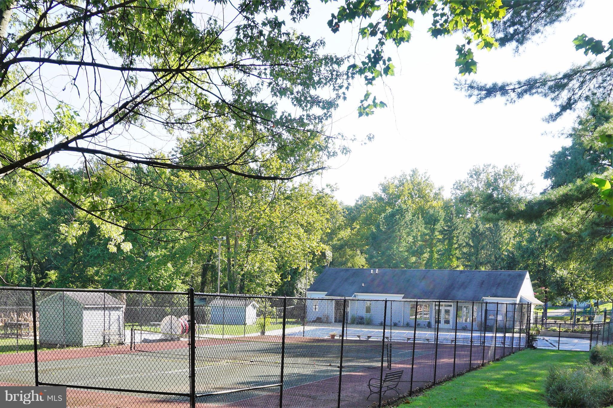 100 Chautaugua Road Arnold, MD 21012 - Photo 30 of 30 Community Pool & Tennis