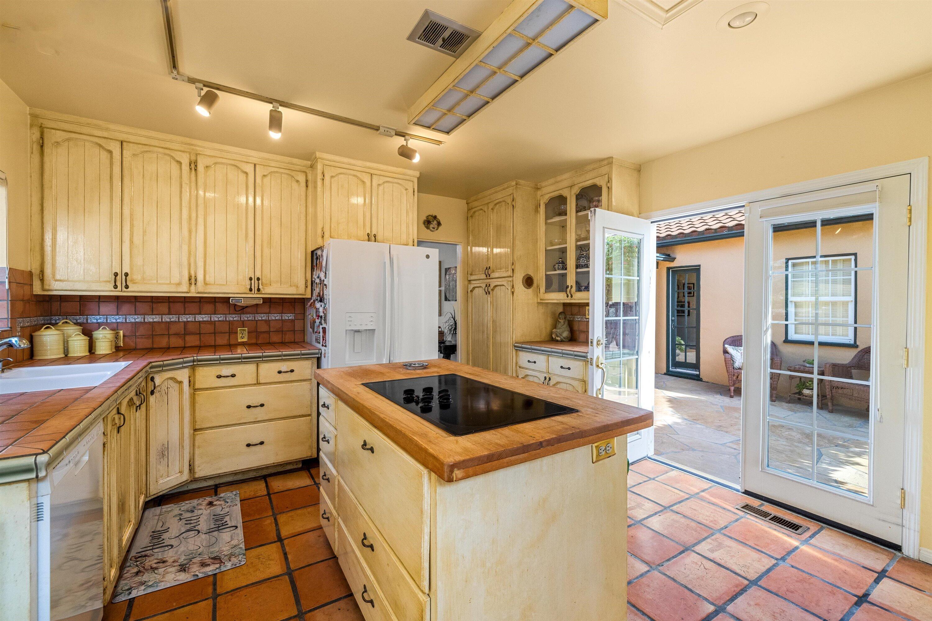 3050 Serena Road Santa Barbara, CA 93105 - Photo 17 of 58 45-7L5A8859