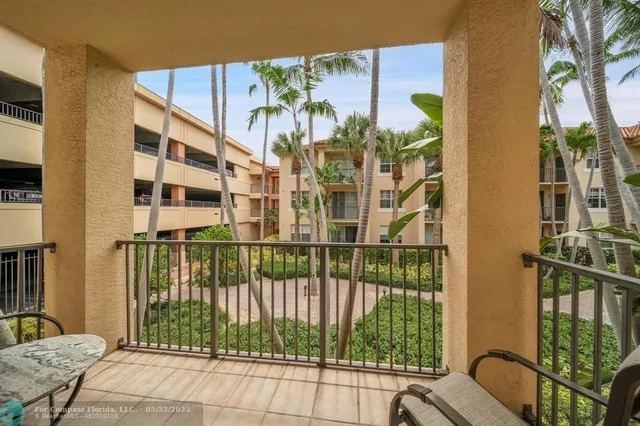 $2,950 | 1803 North Flagler Drive, Unit 201, West Palm Beach, FL 33407