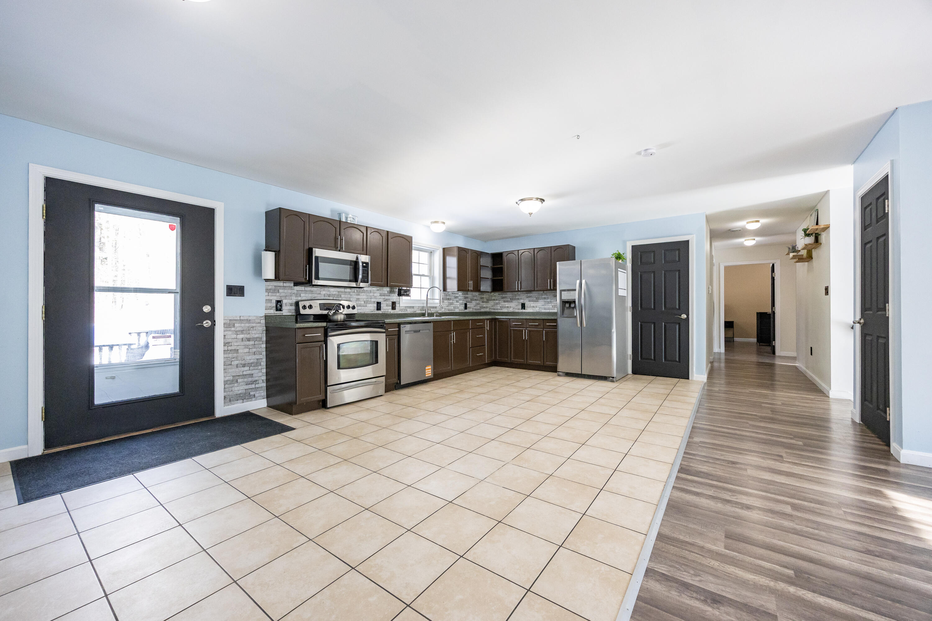 6 Lilac Lane Berwick, ME 03901 - Photo 7 of 32 IMG_3459