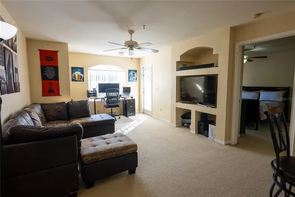 $140,000 | 7300 Westpointe Boulevard, Unit 729, Orlando, FL 32835