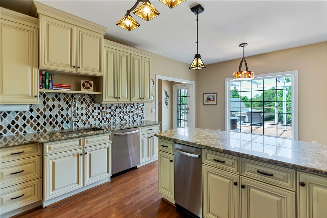 407 Arbor Way Seneca, SC 29672 - Photo 13 of 42 Modern Kitchen with Custom Quality Cabinets!
