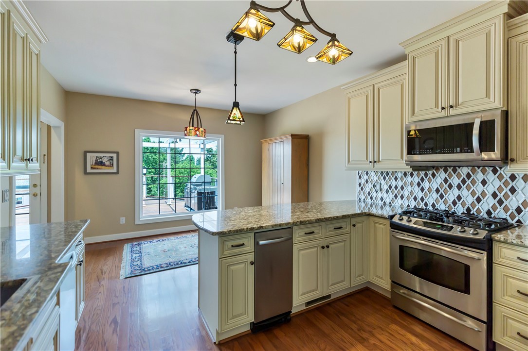407 Arbor Way Seneca, SC 29672 - Photo 14 of 42 Gallery Image 14