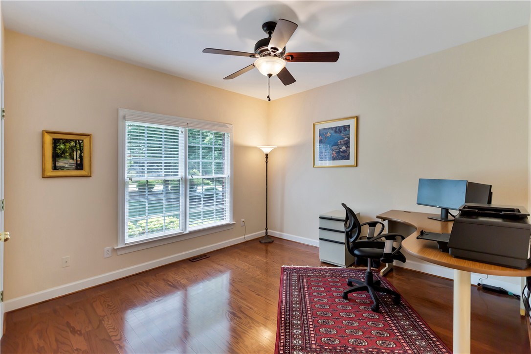 407 Arbor Way Seneca, SC 29672 - Photo 19 of 42 Gallery Image 19