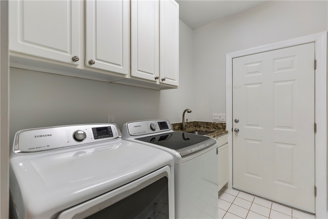 407 Arbor Way Seneca, SC 29672 - Photo 27 of 42 Laundry sink with w Washer & Dryer Included!