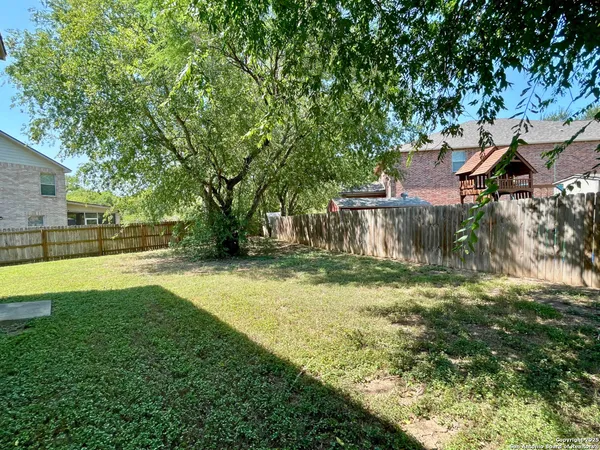 $1,800 | 11005 Crystal Plain, San Antonio, TX 78233