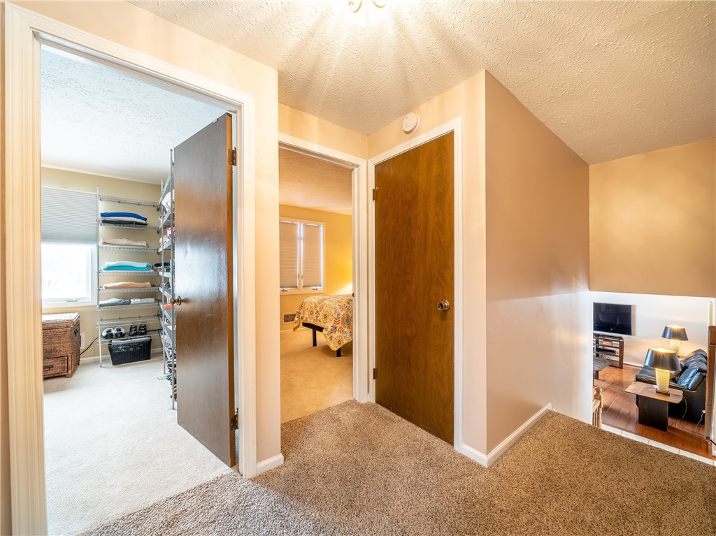 70 Groveview Circle Greece, NY 14612 - Photo 15 of 42