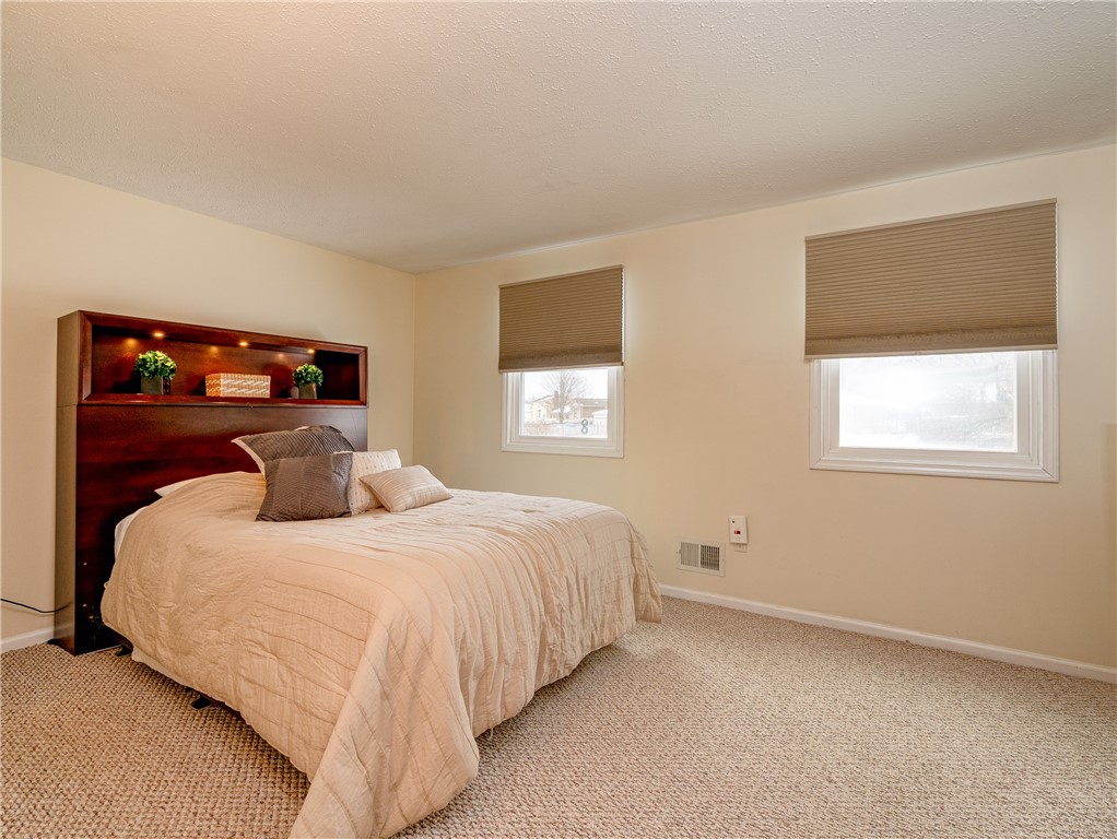 70 Groveview Circle Greece, NY 14612 - Photo 20 of 42