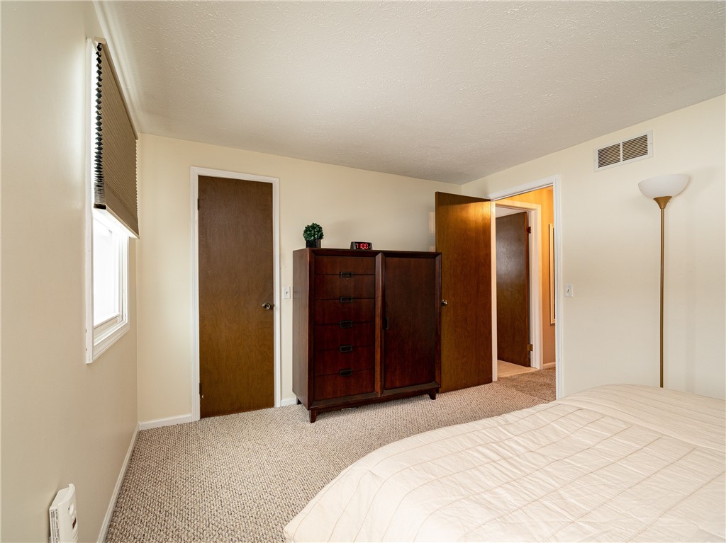 70 Groveview Circle Greece, NY 14612 - Photo 22 of 42