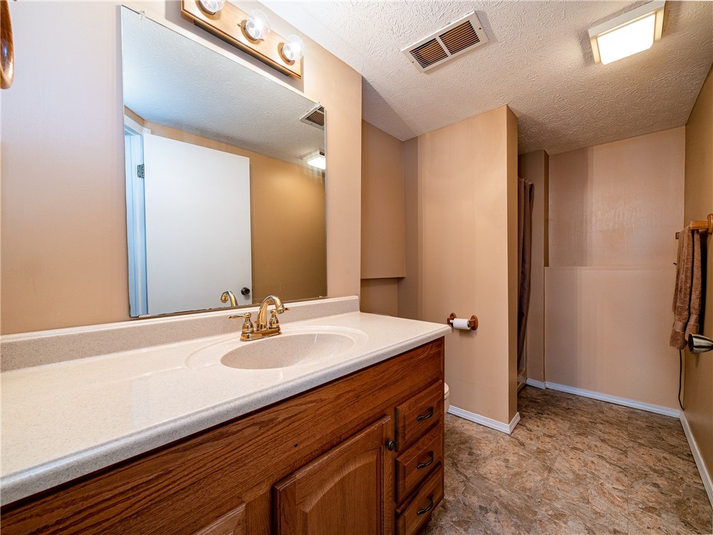 70 Groveview Circle Greece, NY 14612 - Photo 27 of 42