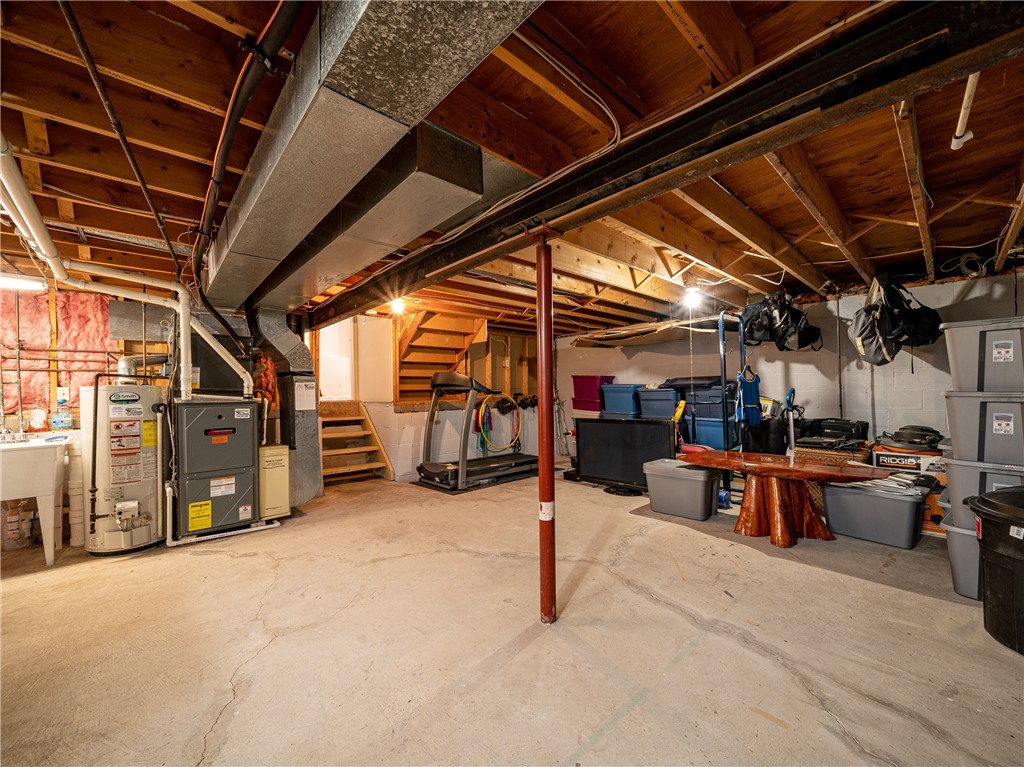 70 Groveview Circle Greece, NY 14612 - Photo 30 of 42