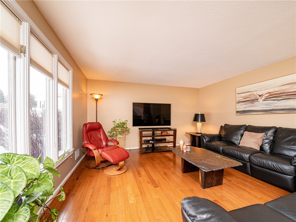 70 Groveview Circle Greece, NY 14612 - Photo 8 of 42