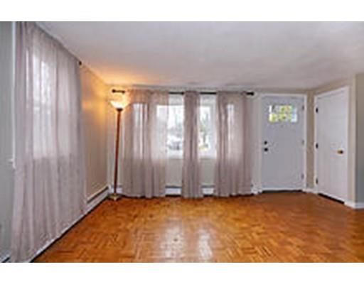 10 Jeffrey Road Billerica, MA 01821 - Photo 2 of 17