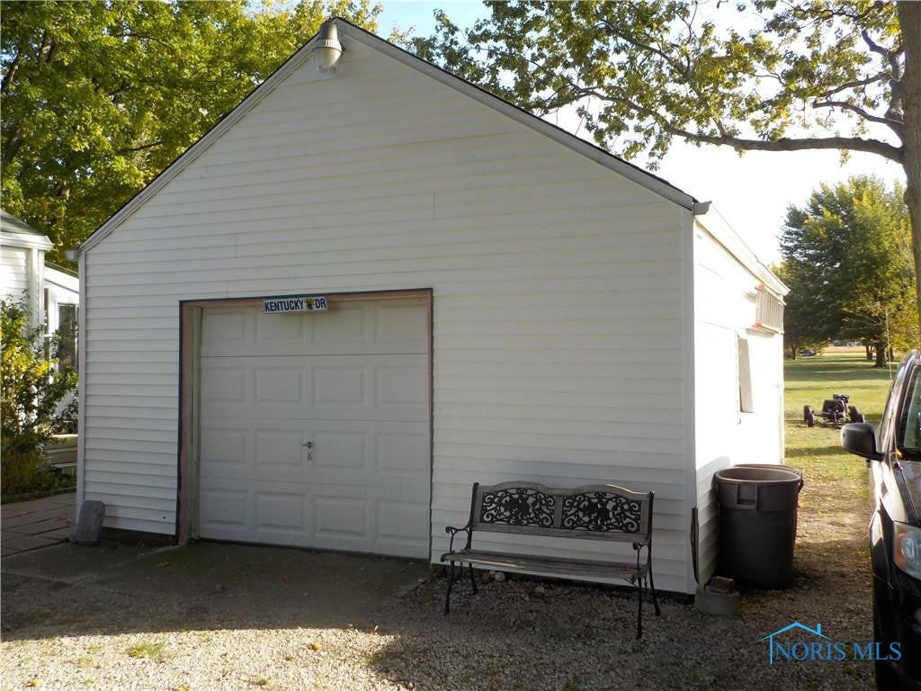 5906 Cedar Point Road Oregon, OH 43616 - Photo 6 of 26 Gallery Image 6
