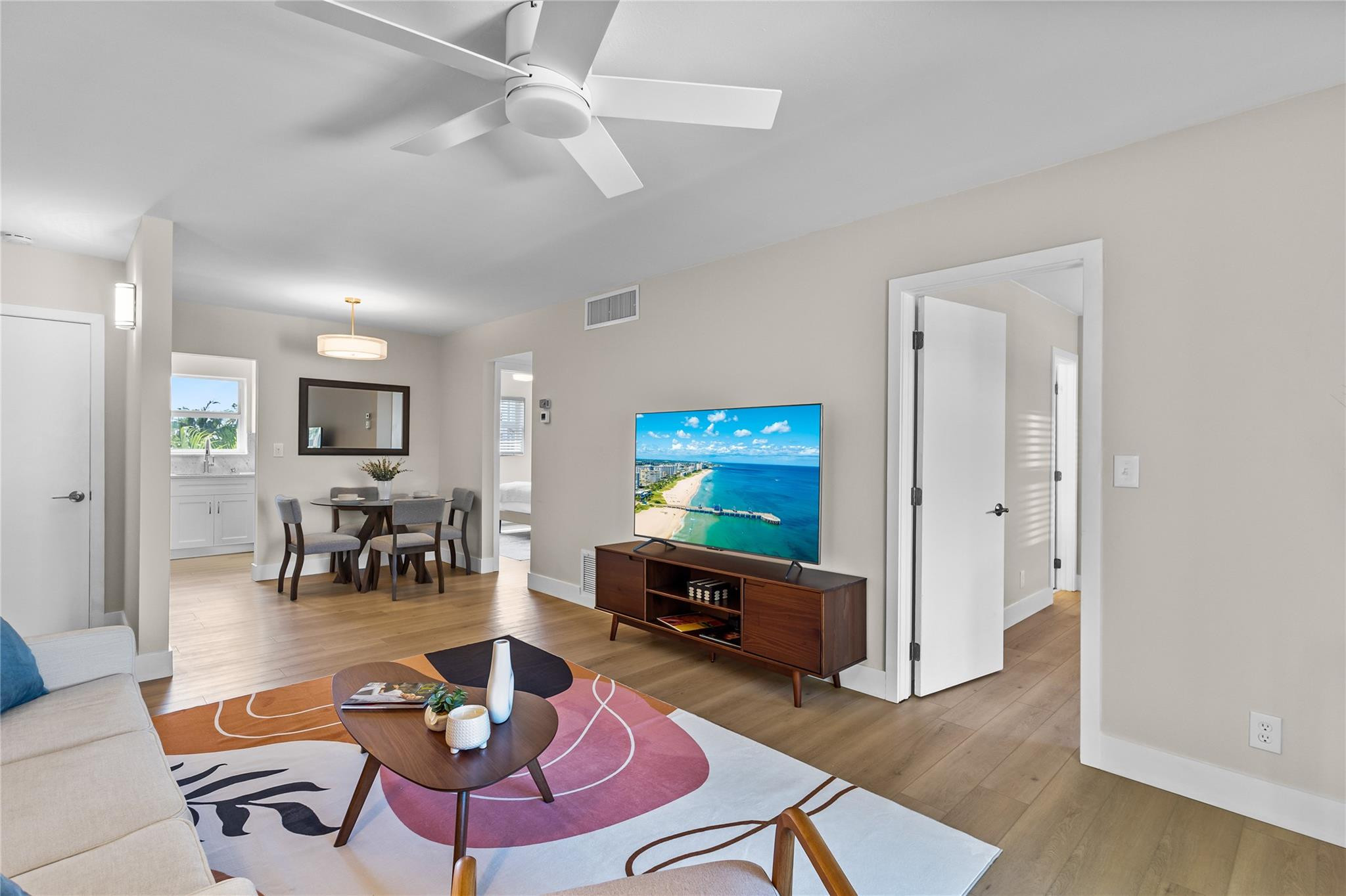 3216 Southeast 8th Street, Unit 305 Pompano Beach, FL 33062 - Photo 5 of 34 Photo 5