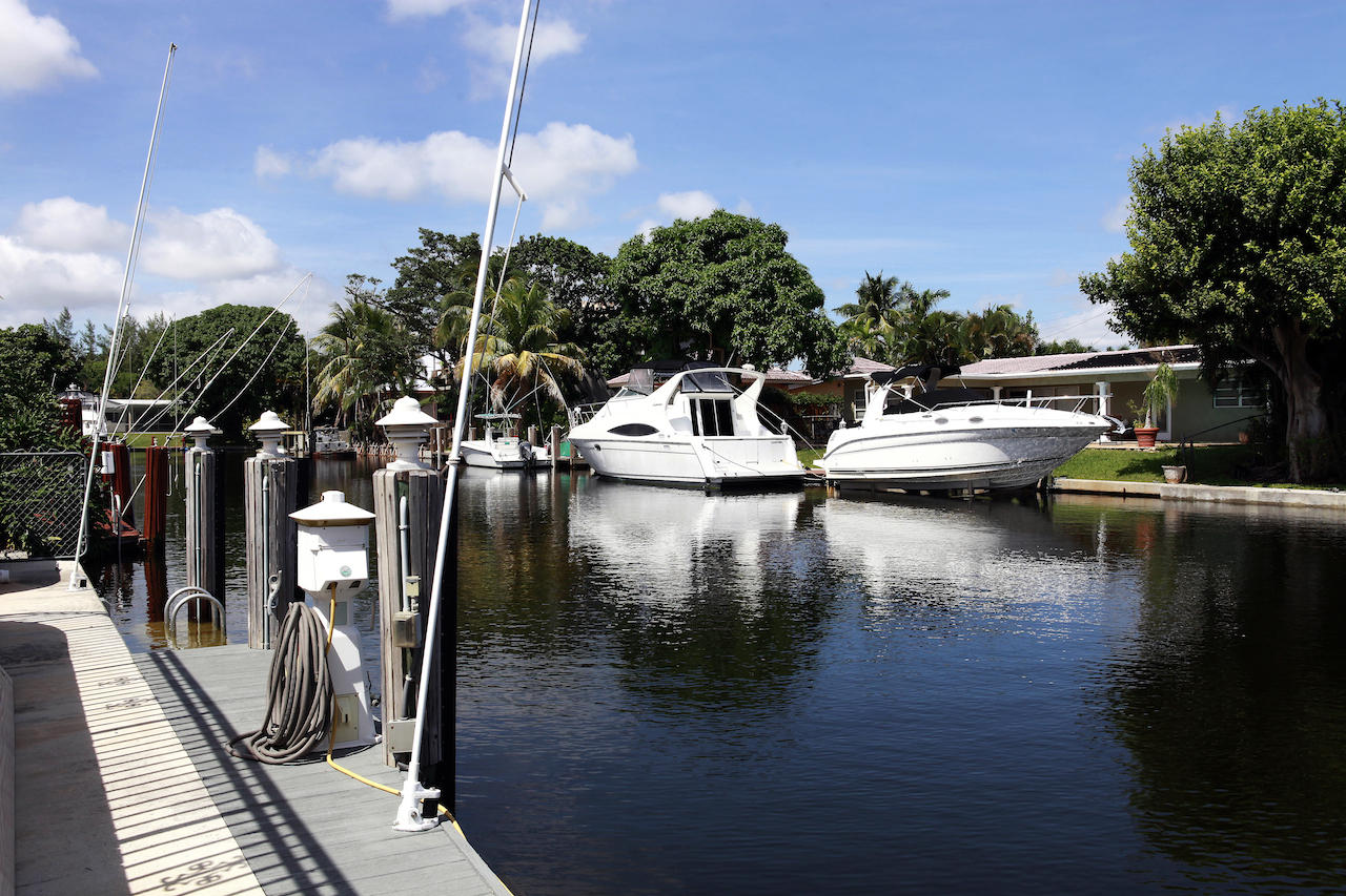 771 Appleby Street Boca Raton, FL 33487 - Photo 40 of 41 MLS 39 WATERFRONT