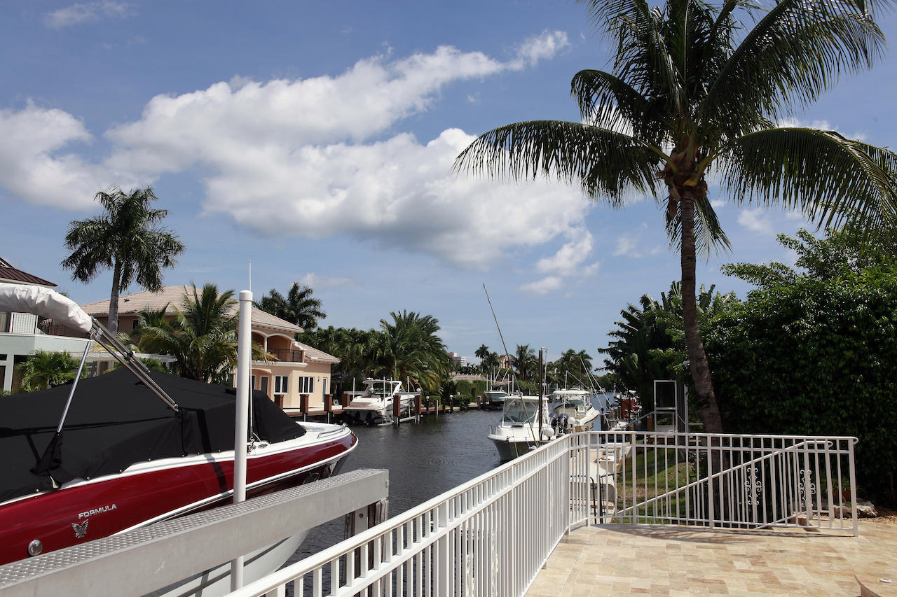 771 Appleby Street Boca Raton, FL 33487 - Photo 41 of 41 MLS 40 BOAT LIFT