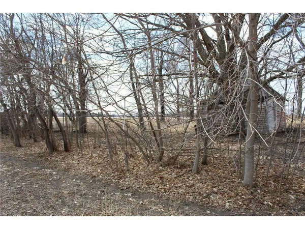 $300,000 | 40525 Highway 65, Braham, MN 55006