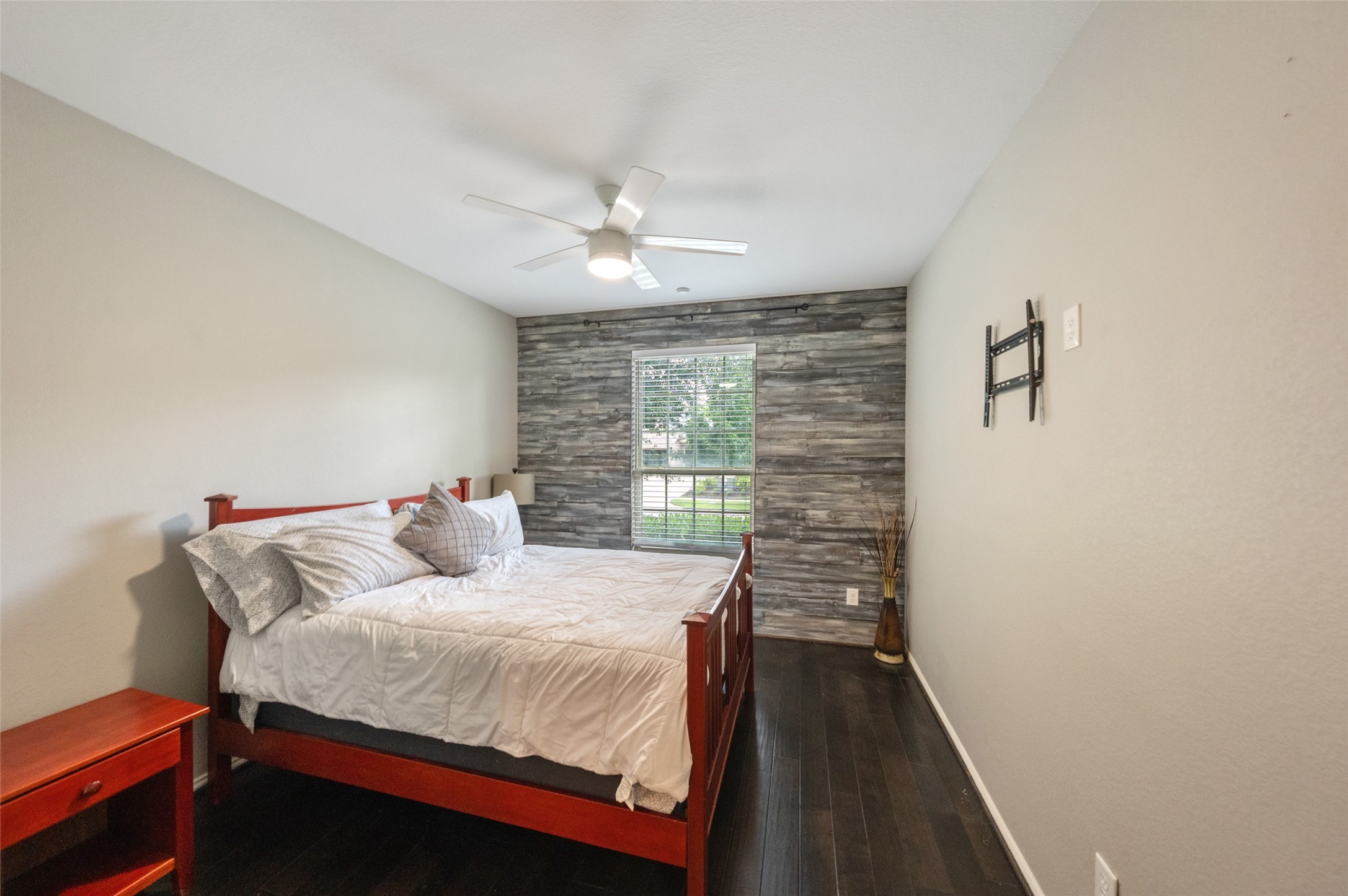 8109 Threadtail Street Conroe, TX 77385 - Photo 16 of 33
