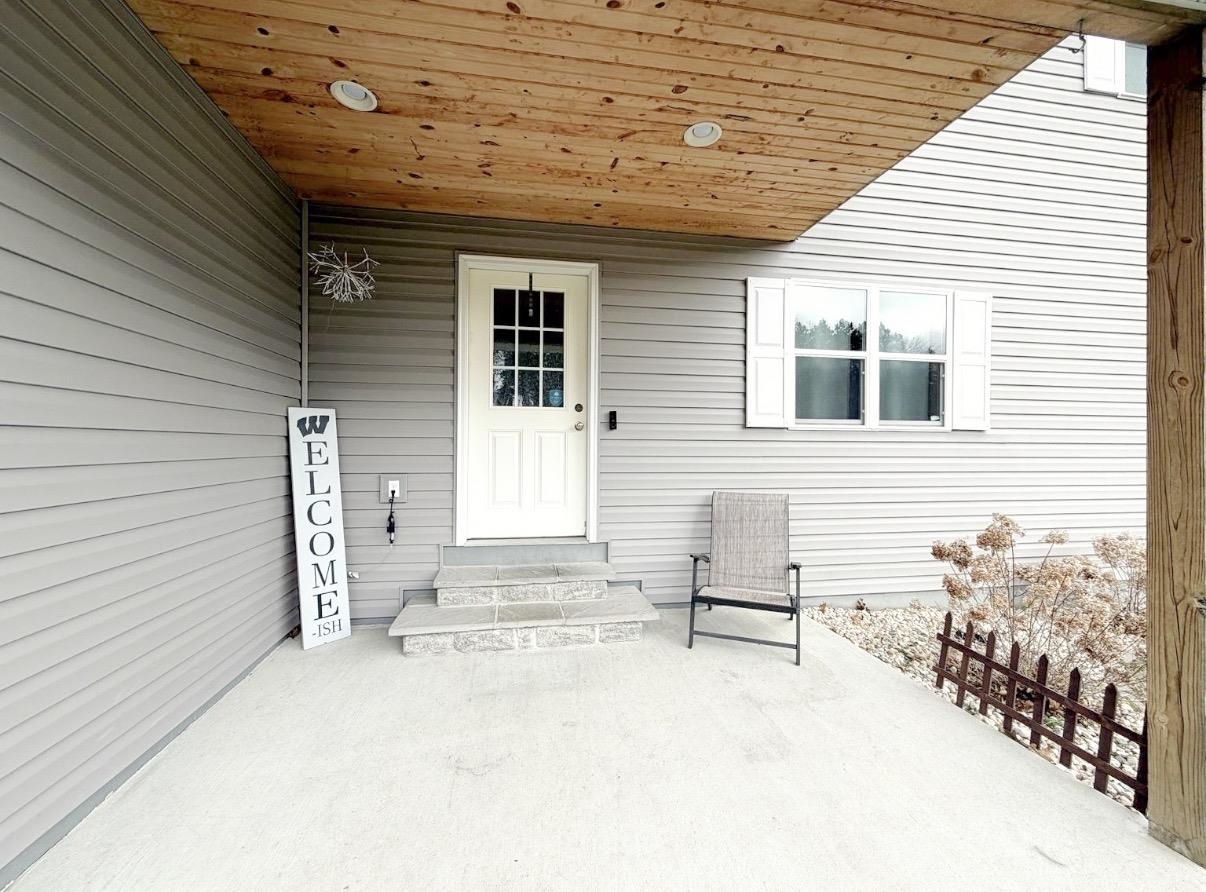 E10282 Greimel Road Baraboo, WI 53913 - Photo 3 of 45