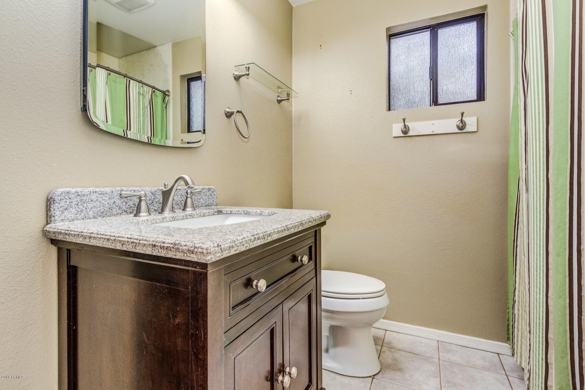 3640 West Grandview Road Phoenix, AZ 85053 - Photo 15 of 27 0018-Grandview (15)