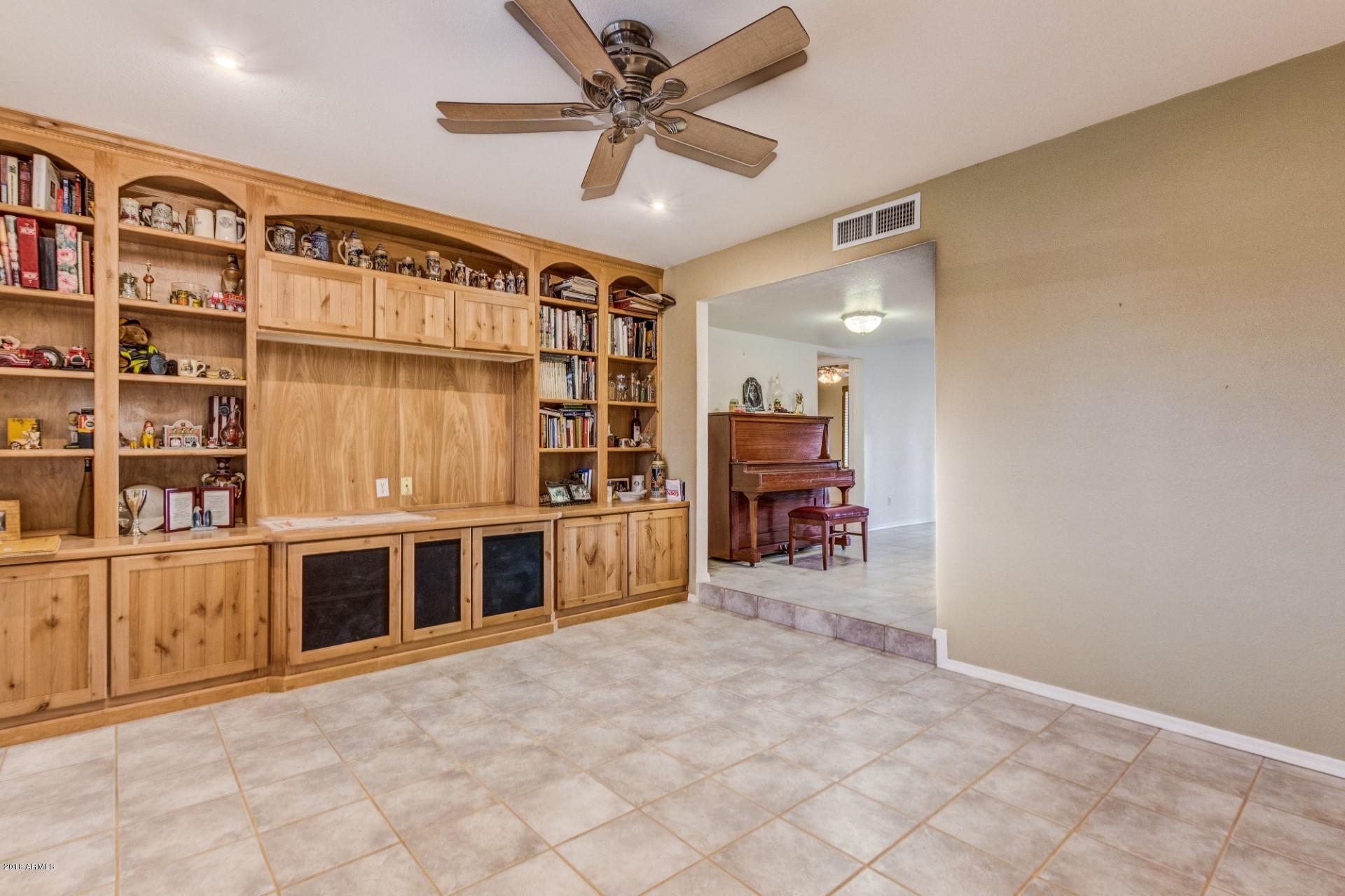 3640 West Grandview Road Phoenix, AZ 85053 - Photo 4 of 27 0007-Grandview (4)
