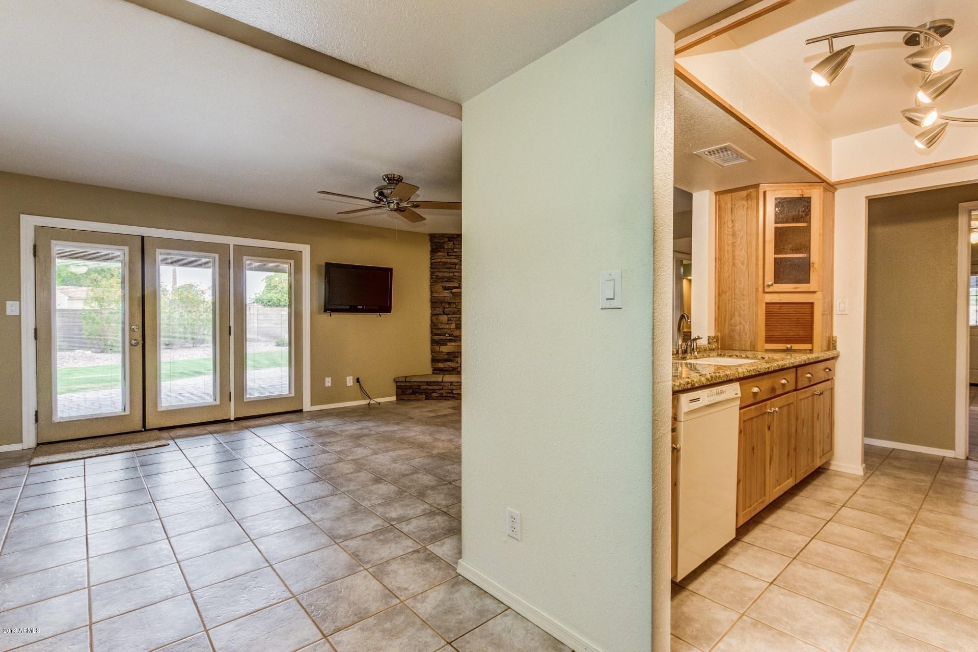 3640 West Grandview Road Phoenix, AZ 85053 - Photo 6 of 27 0009-Grandview (6)
