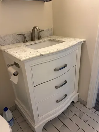 $2,200 | 3 Dailey Street, Unit B, Attleboro, MA 02703