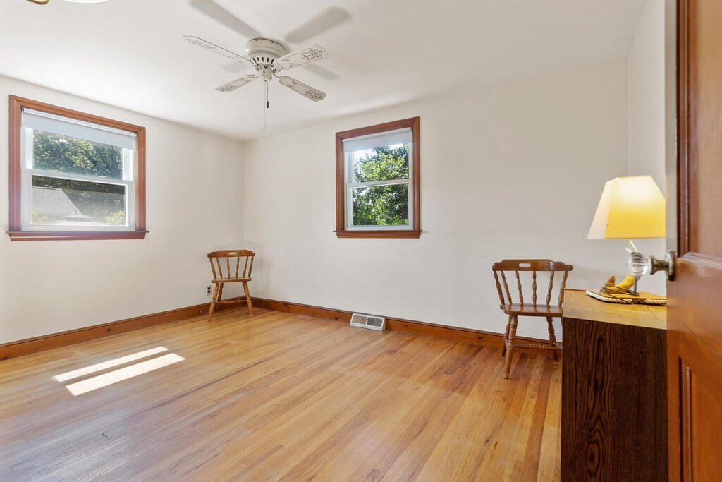 54 Crestview Road Waltham, MA 02451 - Photo 18 of 30 Gallery Image 18