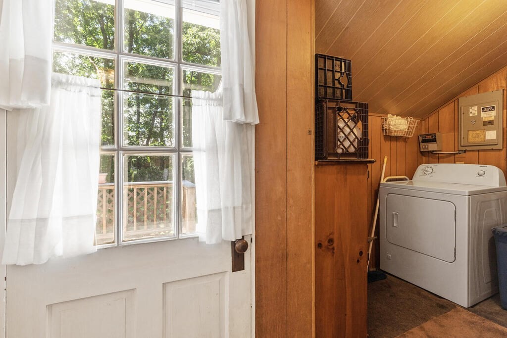 54 Crestview Road Waltham, MA 02451 - Photo 24 of 30 Gallery Image 24