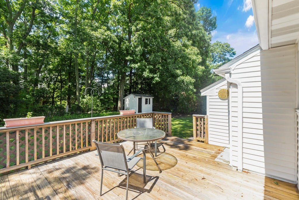 54 Crestview Road Waltham, MA 02451 - Photo 25 of 30 Gallery Image 25