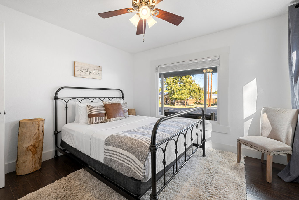 102 Ranchview Drive Johnson City, TX 78636 - Photo 20 of 37 a bedroom with a bed and window