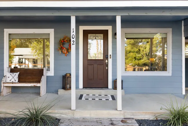 a view of an entryway