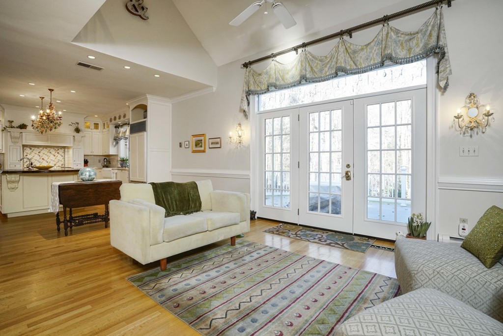 12 Fieldstone Path Walpole, MA 02081 - Photo 16 of 29 Gallery Image 16