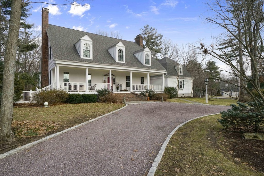 12 Fieldstone Path Walpole, MA 02081 - Photo 2 of 29 Gallery Image 2